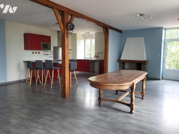 LE TOURNEUR : Maison en pierre avec 1ha60