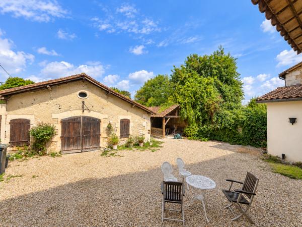 Maison à vendre à Chalais (16210) - Charente