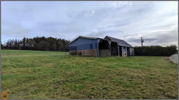 Bâtiment, maison à rénover