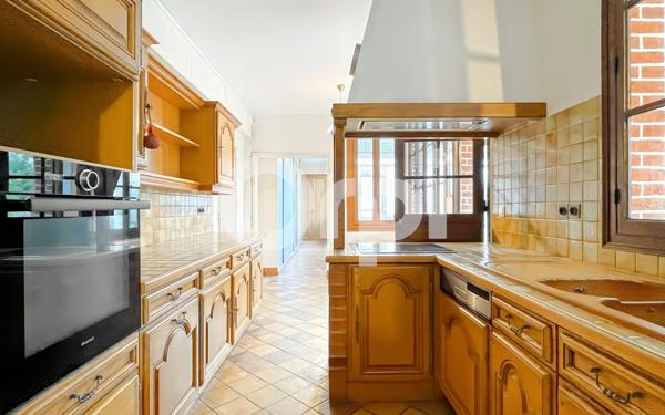 Maison à vendre    3 pièces • 129 m2 Évreux