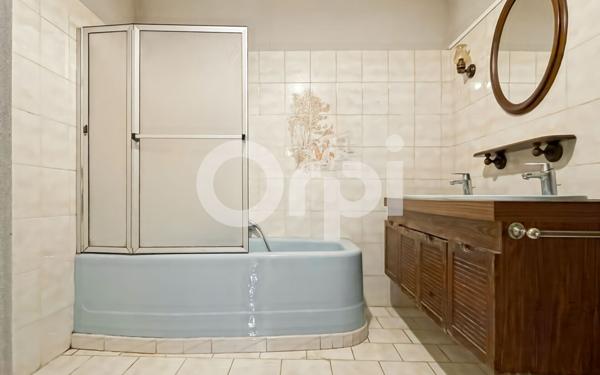 Maison à vendre    3 pièces • 129 m2 Évreux