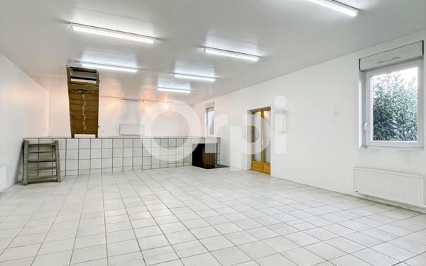 Maison à vendre    3 pièces • 129 m2 Évreux