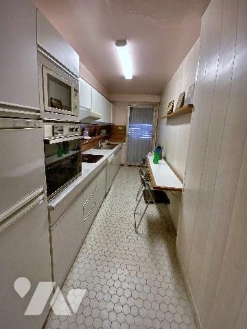 Montsouris, 3 pièces de 70 m² au 10e étage avec terrasse, vue dégagée, cave et parking