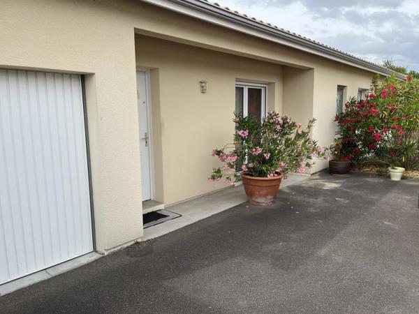 Location                                                      Maison
                        
                     5 pièces                      102 m2                     à Saint-Jean-d'Illac