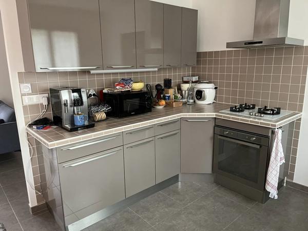 Location                                                      Maison
                        
                     5 pièces                      102 m2                     à Saint-Jean-d'Illac