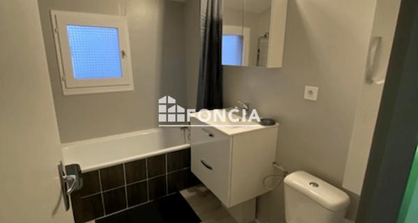 Location Studio meublé 29.72 m² - Mont-de-marsan 40000