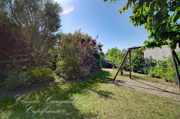 Marsilly – Maison à vendre de plain-pied au calme avec beau jardin arboré, 4 chambres, sur parcelle de 700m²