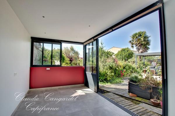 Marsilly – Maison à vendre de plain-pied au calme avec beau jardin arboré, 4 chambres, sur parcelle de 700m²
