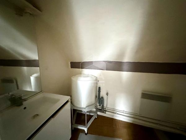 Appartement T1 à vendre au dernier étage à Rouen - Réf 878NC