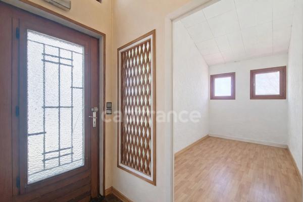 Local professionnel, 37 m², Saint-Jean-de-Luz, secteur Fargeot - proche gare