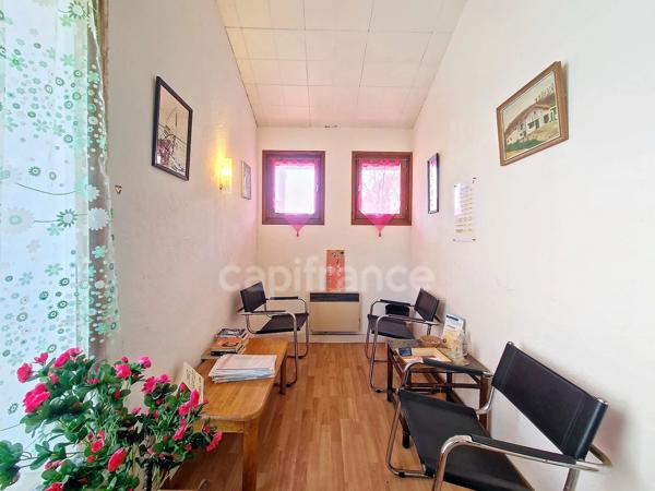 Local professionnel, 37 m², Saint-Jean-de-Luz, secteur Fargeot - proche gare