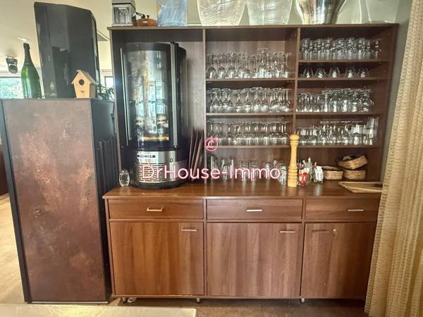 Commerce à vendre 3 pièces de 220 m²