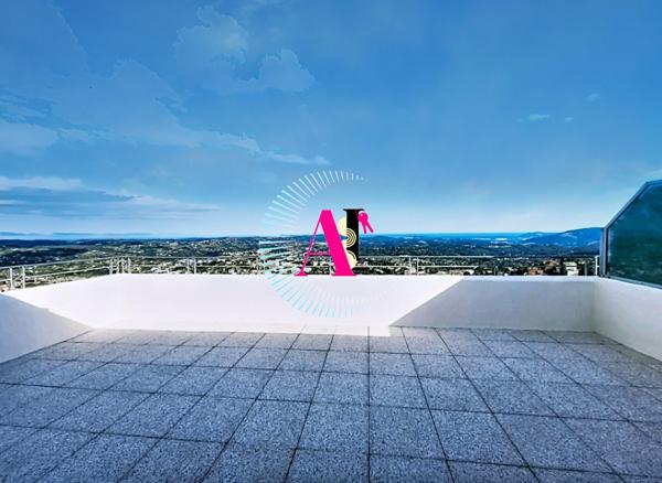 Grasse – Traverse du Prado | Duplex 4 pièces – Dernier étage – Terrasse 34 m² – Vue panoramique jusqu'à la mer