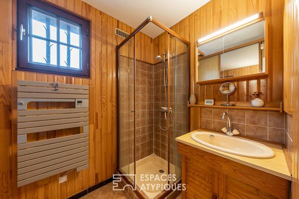 Maison familiale de charme avec sa tour architecturale