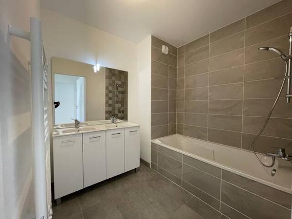 Appartement 3 pièces                                        - 44220 Couëron - CENTRE VILLE Réf : 12115