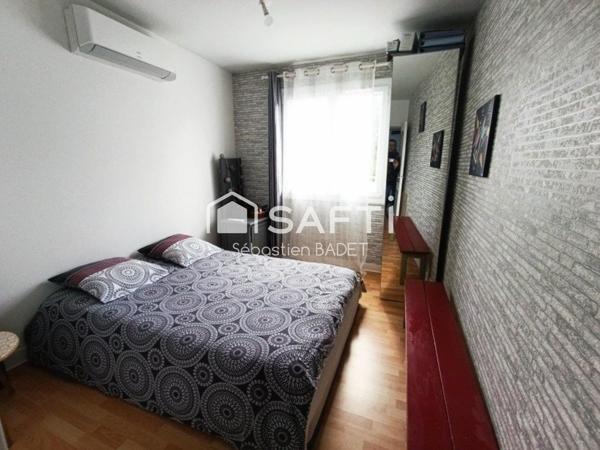 Maison  de 147m2 avec piscine et étang