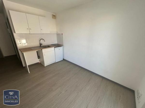 Appartement à louer 1 pièce 19m² Cholet (49300)