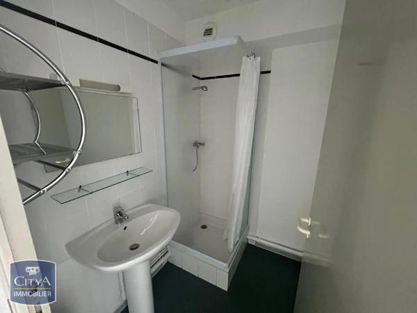Appartement à louer 1 pièce 19m² Cholet (49300)