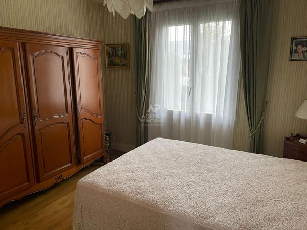 Maison LE MESNIL LE ROI - 5 pièce(s) - 3 chambres €830 000 ** - Référence 12741-cpy