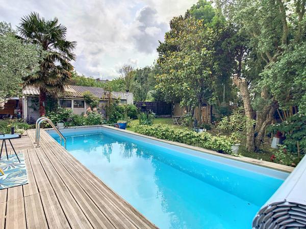 Maison d’exception avec piscine et jardin sans vis-à-vis – Sainte-Thérèse, Rennes