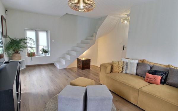 Maison à louer    5 pièces •  Douvaine