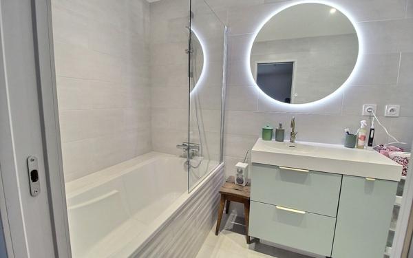 Maison à louer    5 pièces •  Douvaine