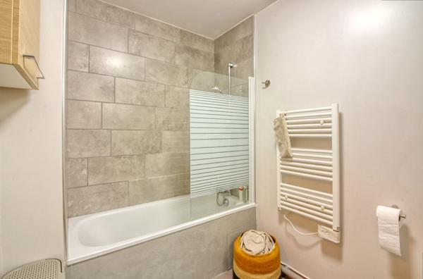 Appartement 2 pièces 40 m², terrasse, jardin et parking !