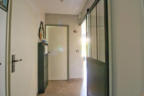Appartement 2 pièces 40 m², terrasse, jardin et parking !