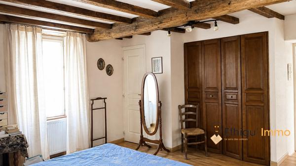 Belle maison bourgeoise avec terrain arboré 1205m2