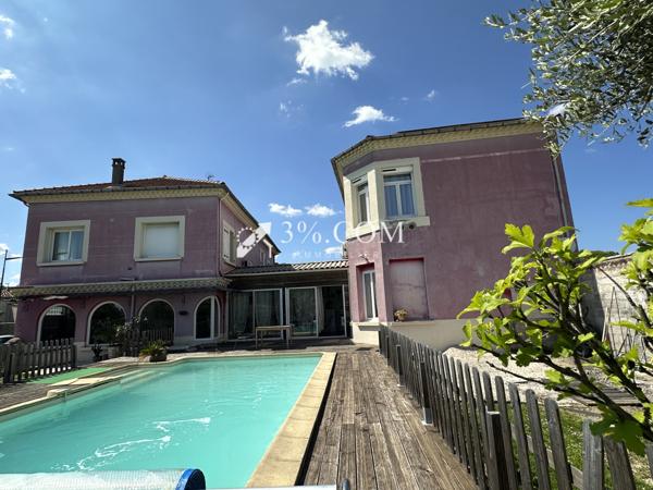 Maison 10 pièce(s) 7 chambre(s) 286 m²