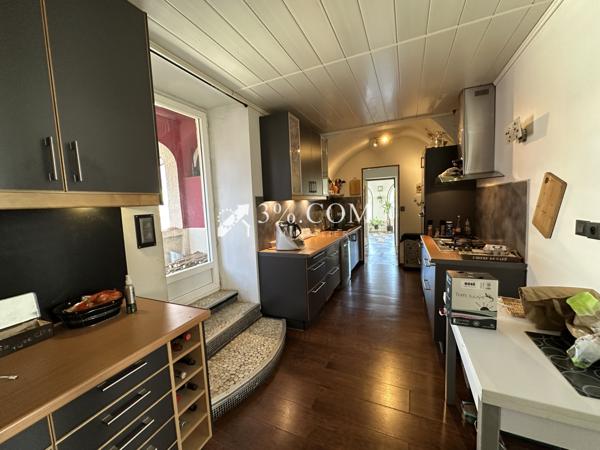 Maison 10 pièce(s) 7 chambre(s) 286 m²