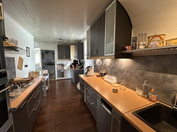 Maison 10 pièce(s) 7 chambre(s) 286 m²