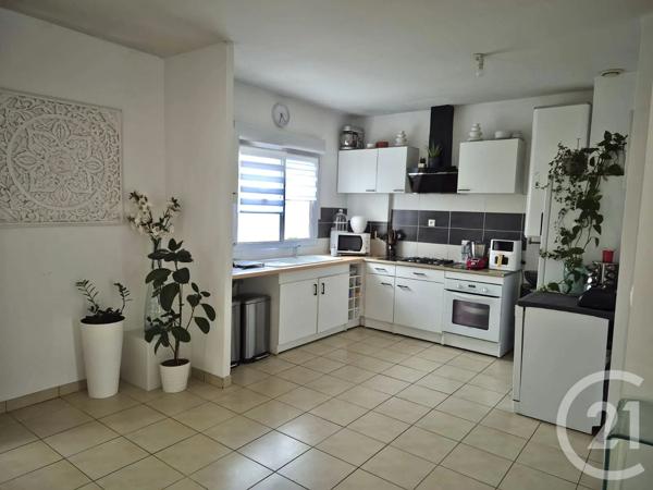 Maison à vendre  6 pièces - 106 m 2   MONTDIDIER  - 80