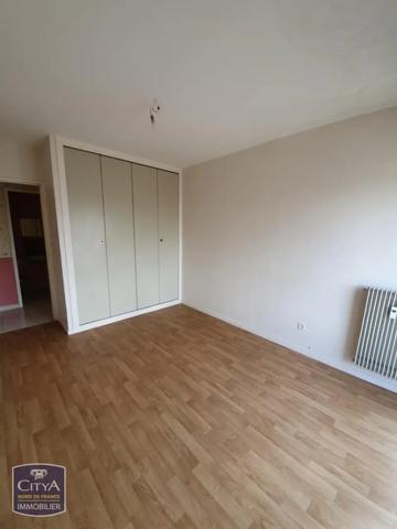 Appartement à louer 3 pièces 70.98m² Maubeuge (59600)
