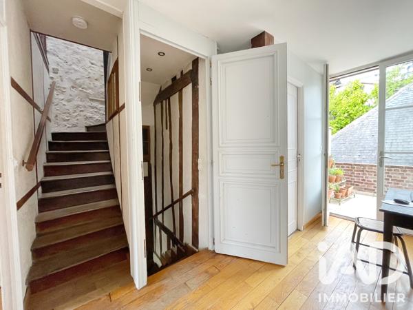 Immeuble à vendre 237 m² Compiègne