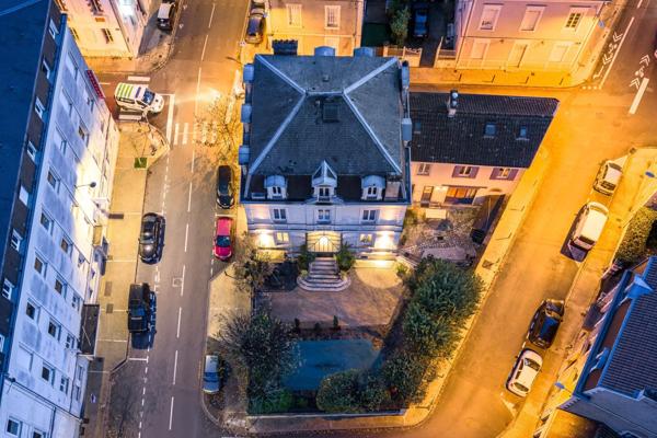 Vente Maison de luxe Périgueux 16 Pièces 441 m²