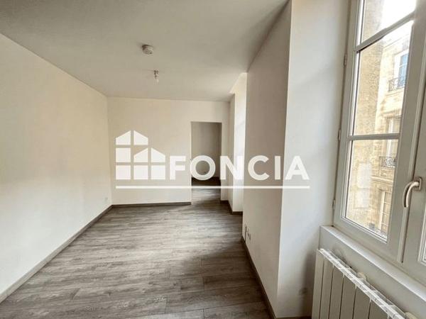 Location Studio 31.49 m² - 8 RUE CARPENTEYRE Bordeaux 33000