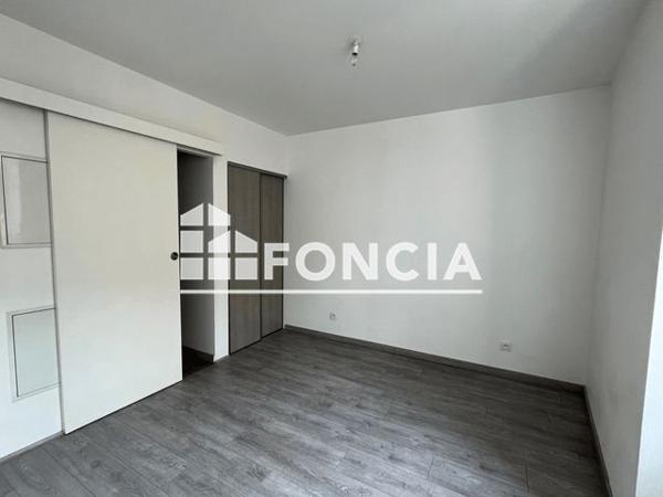 Location Studio 31.49 m² - 8 RUE CARPENTEYRE Bordeaux 33000