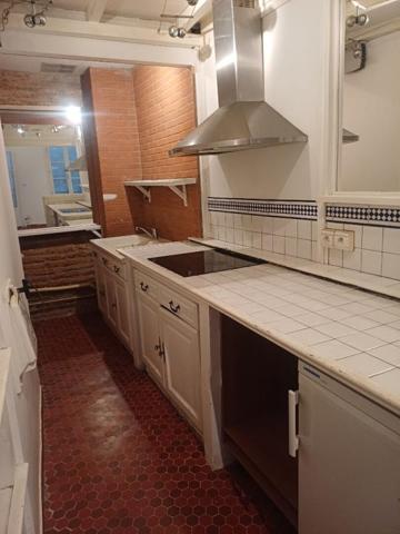 Perpignan centre - Appartement type loft de 2 pièces dans ancien couvent