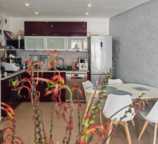 *À vendre : Appartement T3 de 56 m² à Porte Marine*