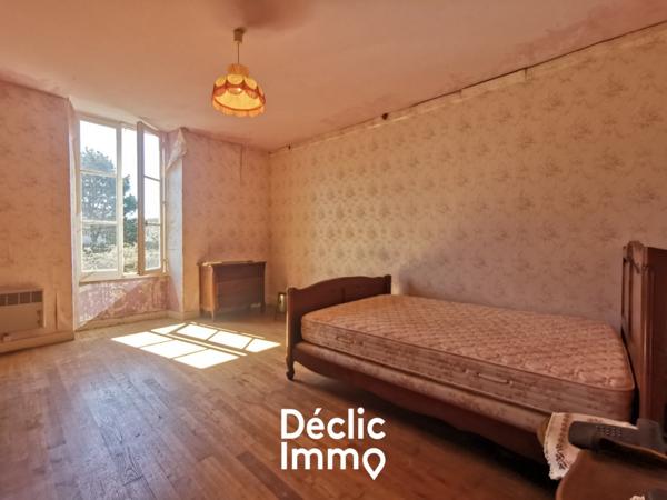 Vente maison à rénover Saint martin de saint maixent, 230m² 1006m² 9 pièces 159 995€