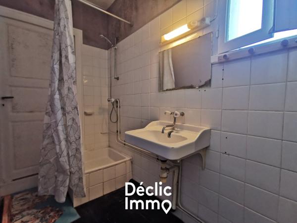 Vente maison à rénover Saint martin de saint maixent, 230m² 1006m² 9 pièces 159 995€