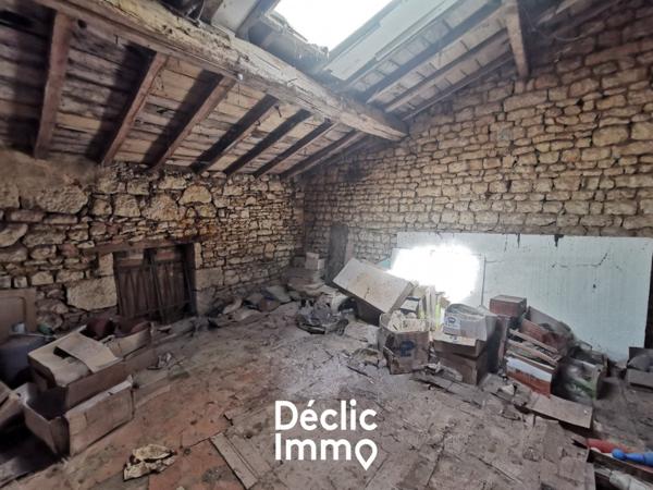 Vente maison à rénover Saint martin de saint maixent, 230m² 1006m² 9 pièces 159 995€