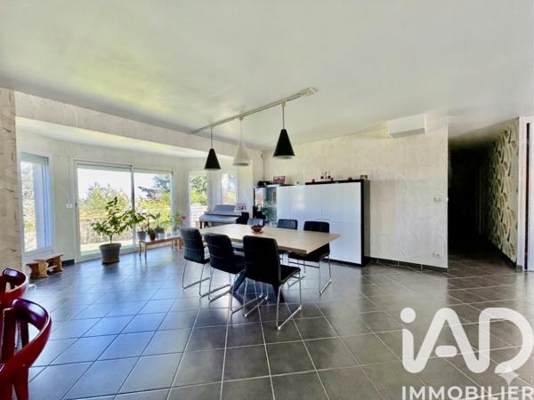 Maison à vendre 7 pièces 132,29 m² Moret-Loing-et-Orvanne