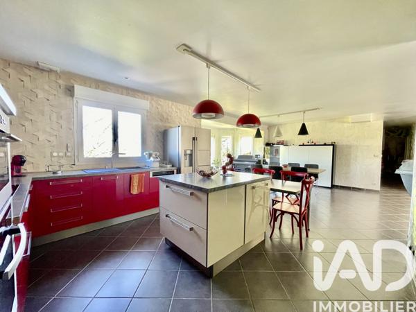 Maison à vendre 7 pièces 132,29 m² Moret-Loing-et-Orvanne