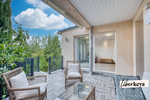 Maison & appartement indépendant au calme avec vue dégagée, jardin — Secteur recherché
