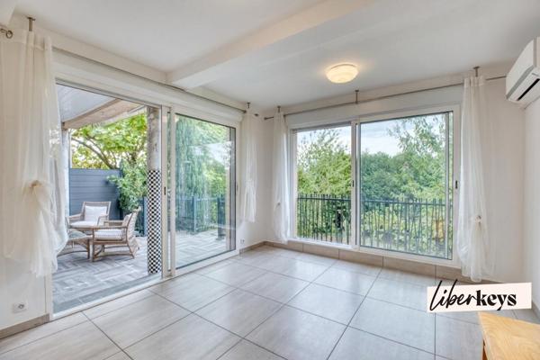 Maison & appartement indépendant au calme avec vue dégagée, jardin — Secteur recherché