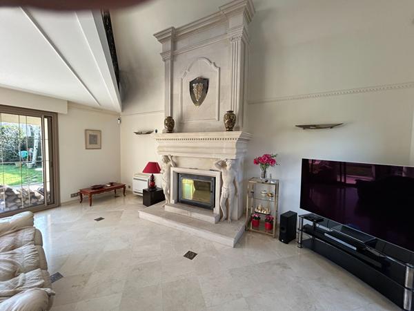 MAISON 7 PIÈCES SUR TERRAIN 1085 m2