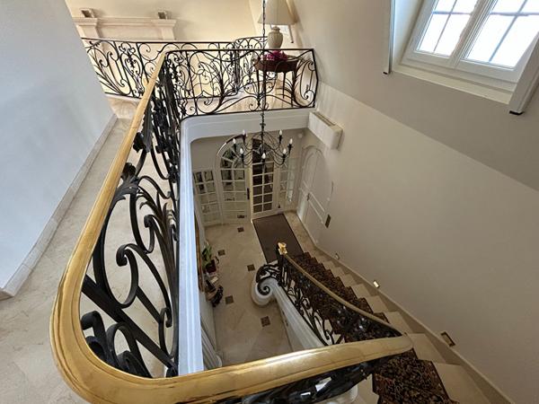 MAISON 7 PIÈCES SUR TERRAIN 1085 m2