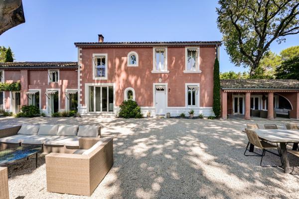 Vente Mas Eygalières 9 Pièces 325 m²
